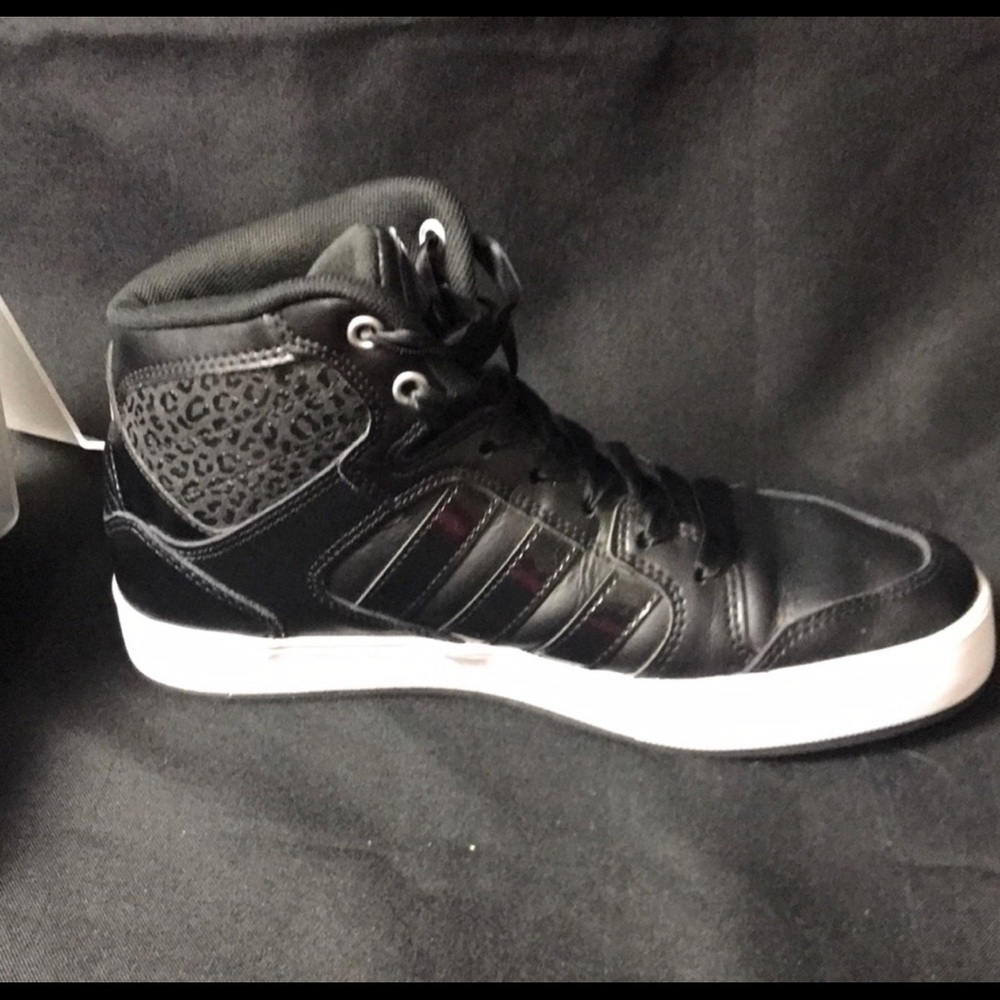 ADIDAS WO SZ 7  BLACK ATHLETIC SHOE RIBBON LACES